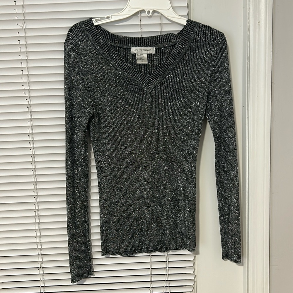 Sparkley grey v neck sweater